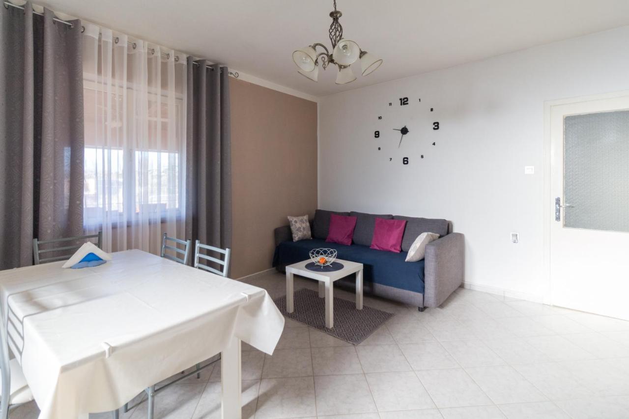 Villa House Jasmin With Large Garden, Near Nin - By Ta Leut Exterior foto